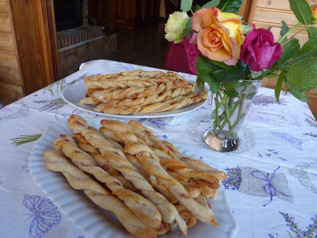 B&B The Roses Garden Millesimo Kültér fotó